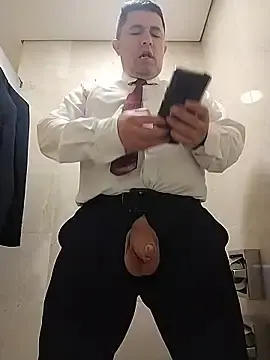 Stripchat Adult Video Chat of BigCristh79