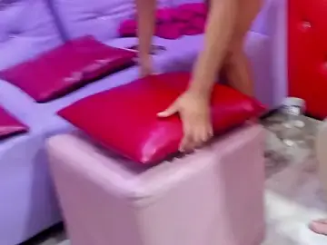 Stripchat Free Porn Cam of miacam-hot