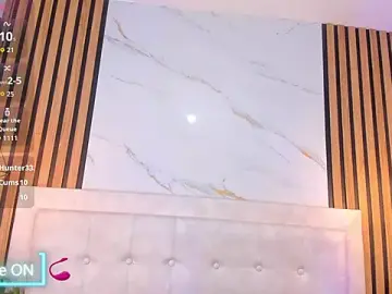 Stripchat Free Porn Cam of Madyson18