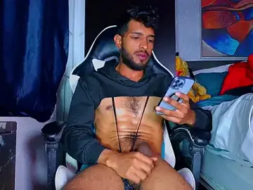 Stripchat Free Porn Cam of the_dog_lian