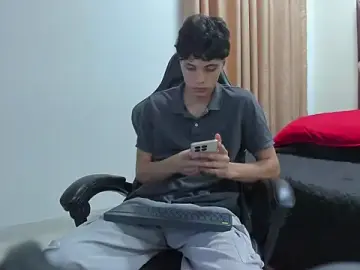 Stripchat Best live sex cam show of Ithan_Hott