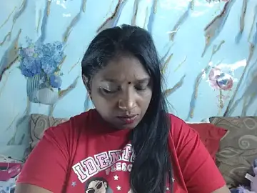 Stripchat Sex Cam of Indian_tracy
