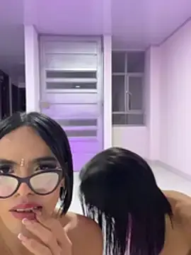 Stripchat Watch Live Sex Cams of Luxury_Luna_