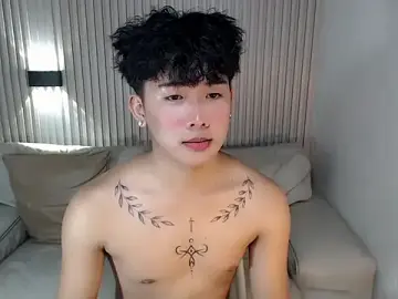 Stripchat Free Porn Cam of XtraHot_Alex