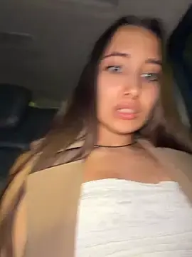 Stripchat Live Sex Cam of ICrazyOneIRL