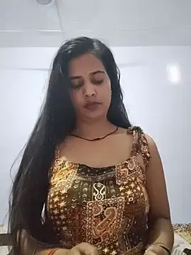 Stripchat Live Sex Cam of cute_radhikaa