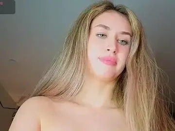 Stripchat Nude Webcam of KiraBodrick
