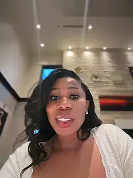 Stripchat Sex Cam of Belle___