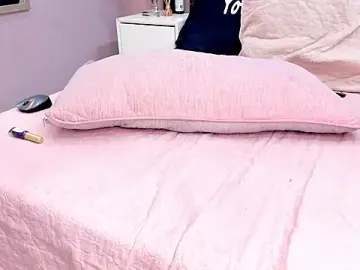 Stripchat Adult Webcam of MAYTEMINAJ