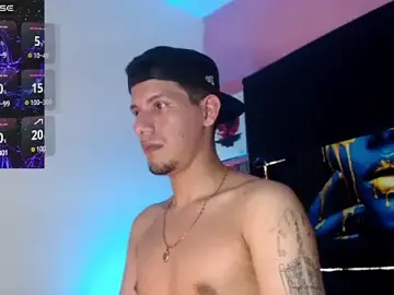 Stripchat Live Sex of Sebastian_Smith__