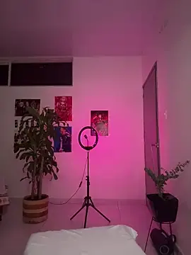 Stripchat Live Sex Cam of 18_salo