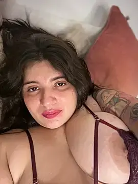 Stripchat Live Sex of horny_roomiess