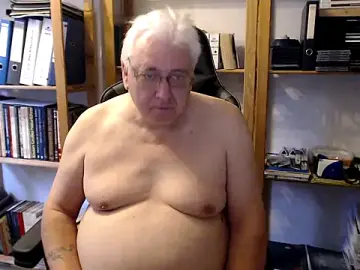 Stripchat Free Live Porn of SchwanzhureXXL