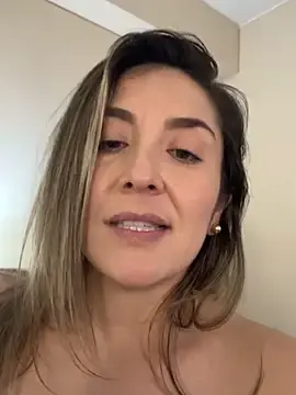 Stripchat Live Porn of Mariana_gom