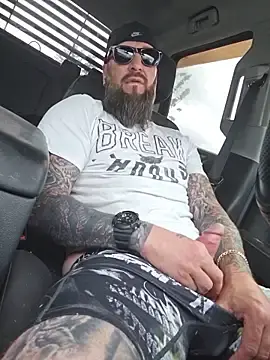 Stripchat Best Webcam of Beardedtattood
