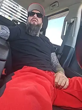 Stripchat Watch Live Sex Cams of Beardedtattood