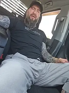 Stripchat Best live sex cam show of Beardedtattood