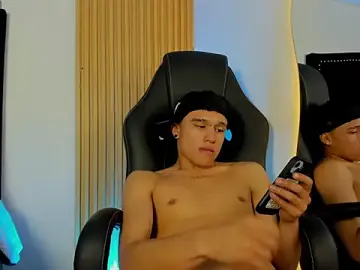 Stripchat Best live sex cam show of Dominik_Souza