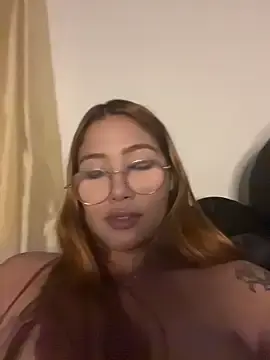 Stripchat Free Porn Cam of ruivinha2006