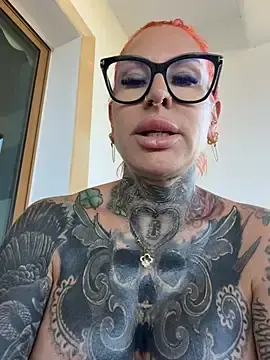 Stripchat Live Sex of CatCoxx