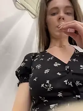 Stripchat Watch Live Sex Cams of Ttixmila