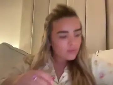 Stripchat Adult Webcam of maisiesmithx