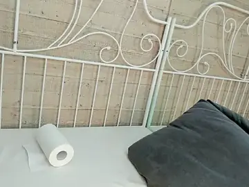 Stripchat Watch Live Sex Cams of CarolBarker