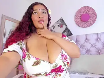 Stripchat Nude Webcam of Darsha_Hara