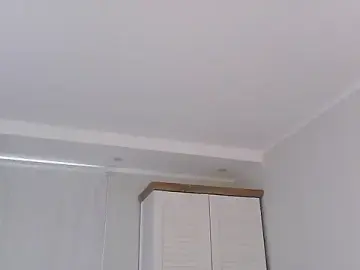 Stripchat Live Sex Cam of Eric_Crush