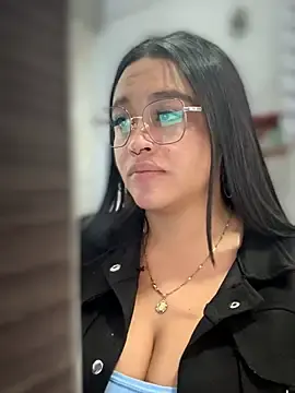 Stripchat Watch Live Sex Cams of Mia_Risky-1