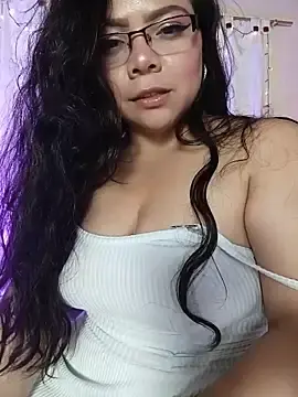 Stripchat Live Porn of ROUSSE_SINCLAIR