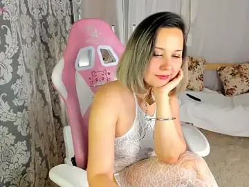 Stripchat Adult Webcams of Nikki_Mi1k