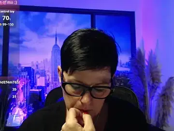 Stripchat Live Sex Cam of ninarandmann