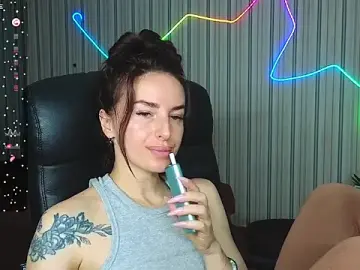 Stripchat Live Sex Cam of xx_adrihanna_xx