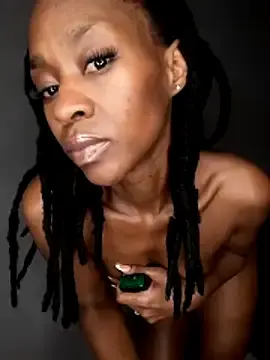 Stripchat Live Sex Cam of chocolatehotwife