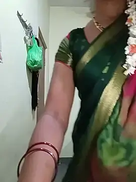 Stripchat Sex Cam of Kavya5500