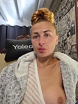 Stripchat Watch Live Sex Cams of kylie_blck