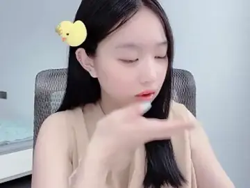 Stripchat Sex Cam of Yoyo33355
