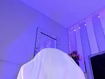 Stripchat Watch Live Sex Cams of AkazaBoy_