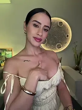Stripchat Best Webcam of SarahhSmitth1