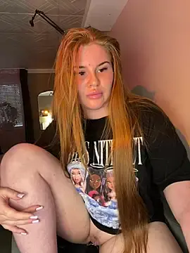 Stripchat Watch Live Sex Cams of RedFoxQueen