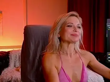 Stripchat Nude Webcam of Gloria_Lovely