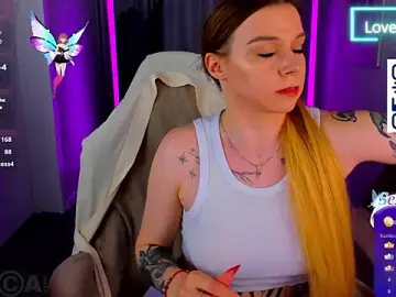 Stripchat Adult Webcam of Amy_Davisss