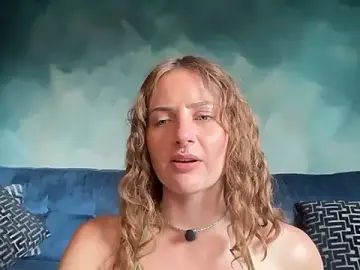 Stripchat Sex Cam of miamiamuse