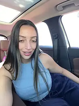 Stripchat Nude Webcam of BelleLouiseVp