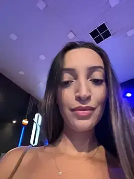 Stripchat Adult Webcam of BelleLouiseVp