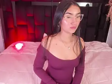 Stripchat Live Sex Cam of KendallMeyers_