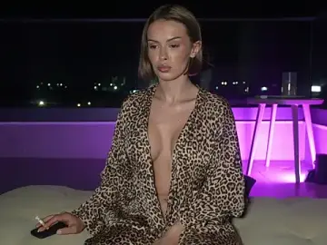 Stripchat Adult Video Chat of HotBella-