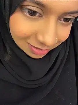 Stripchat Watch Live Sex Cams of Malika_Secrets