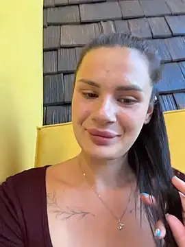 Stripchat Adult Webcam of MiraReach